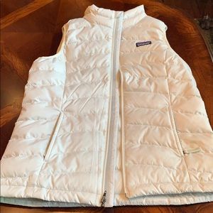 Girls Patagonia down sweater vest